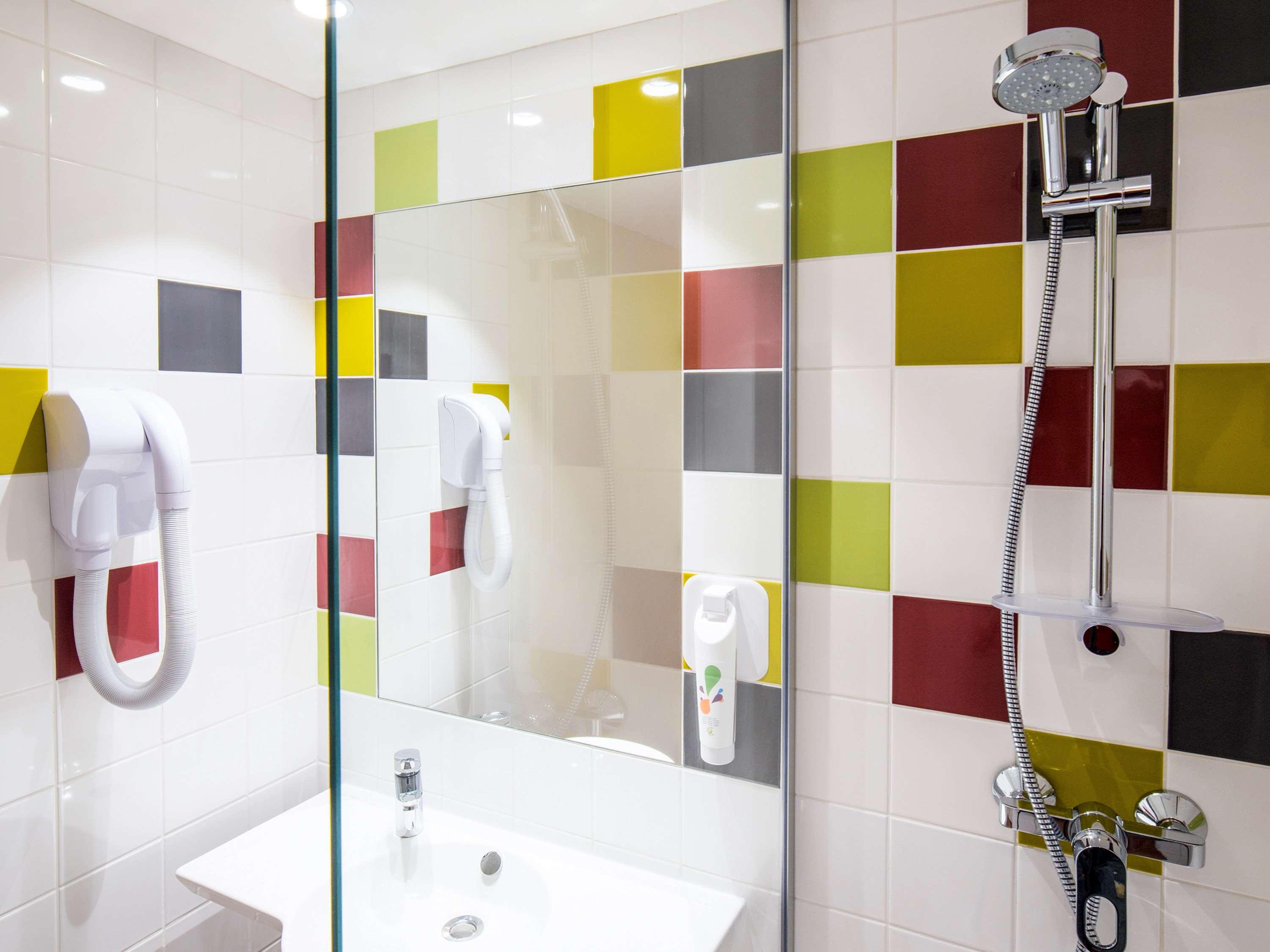 Ibis Styles Collioure Port Vendres Hotel Exterior photo
