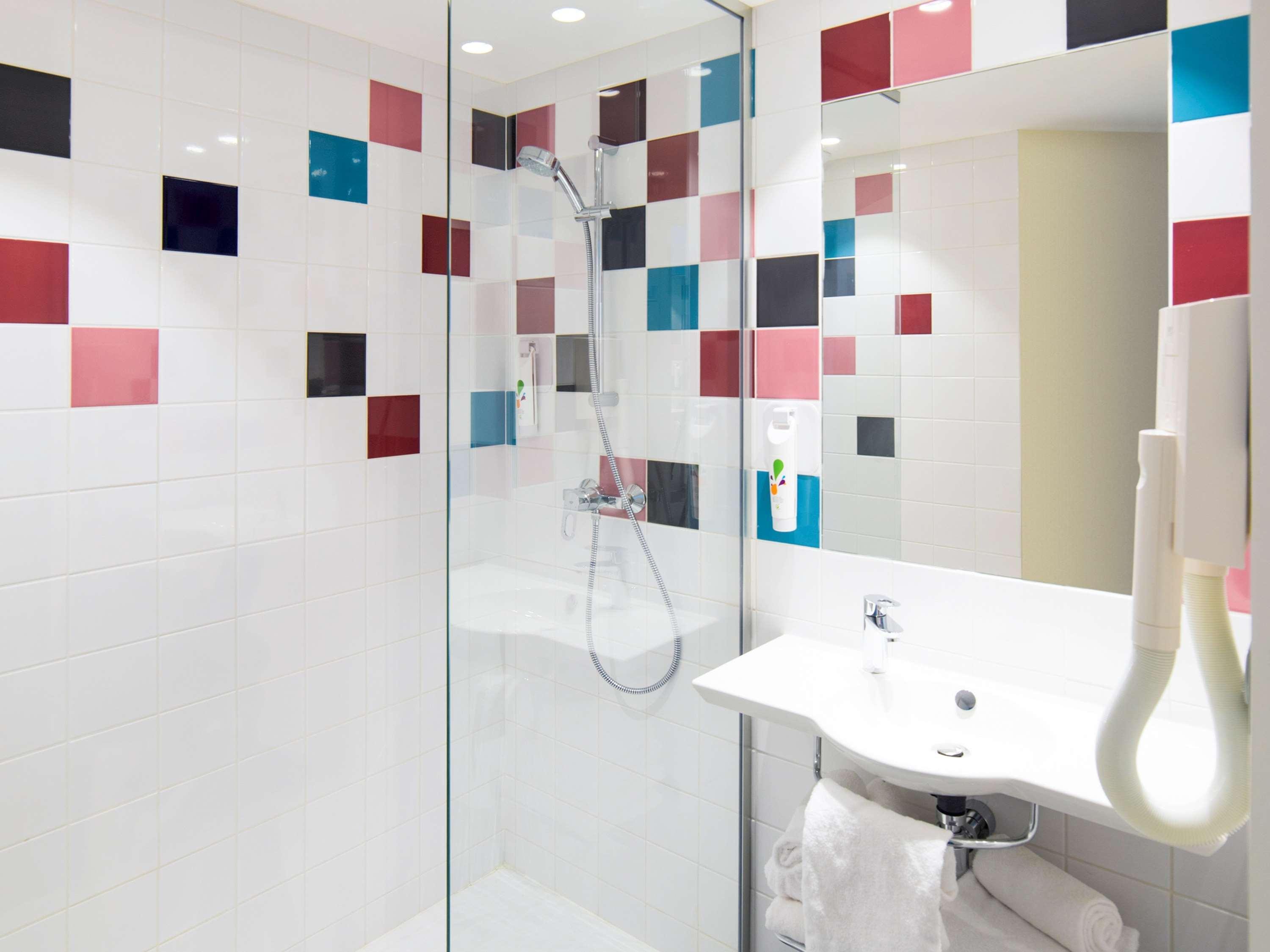 Ibis Styles Collioure Port Vendres Hotel Exterior photo