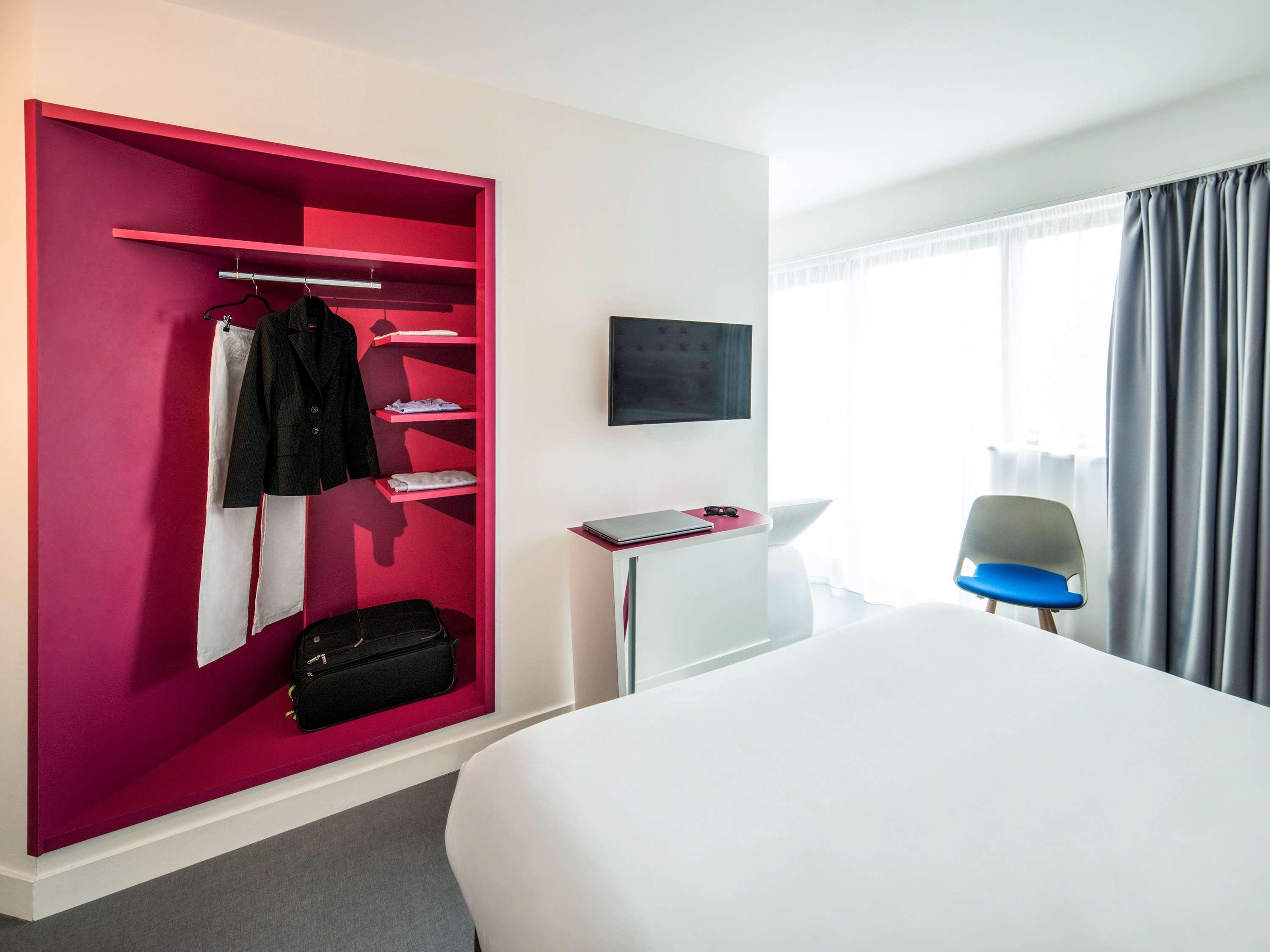 Ibis Styles Collioure Port Vendres Hotel Exterior photo