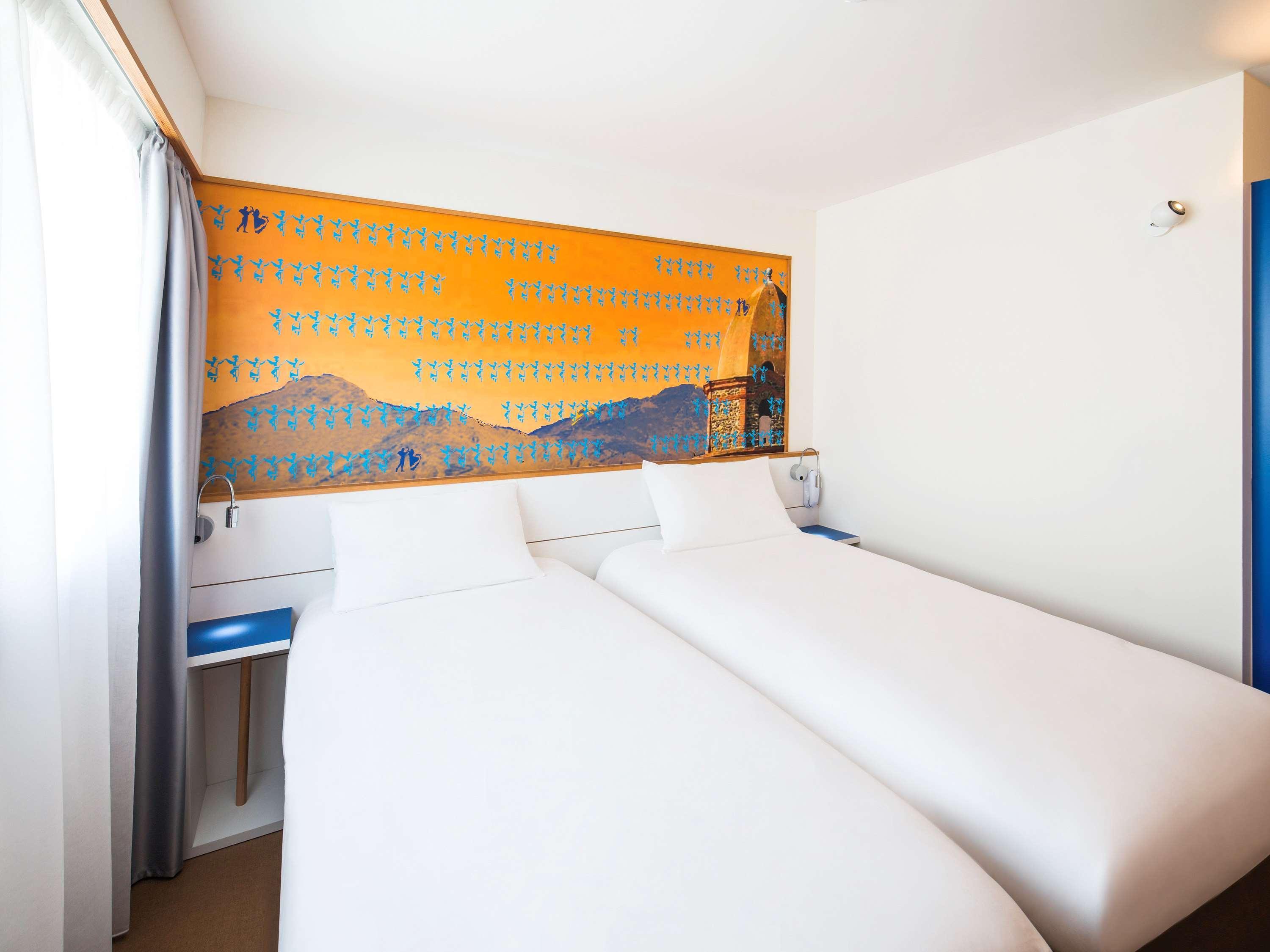 Ibis Styles Collioure Port Vendres Hotel Exterior photo