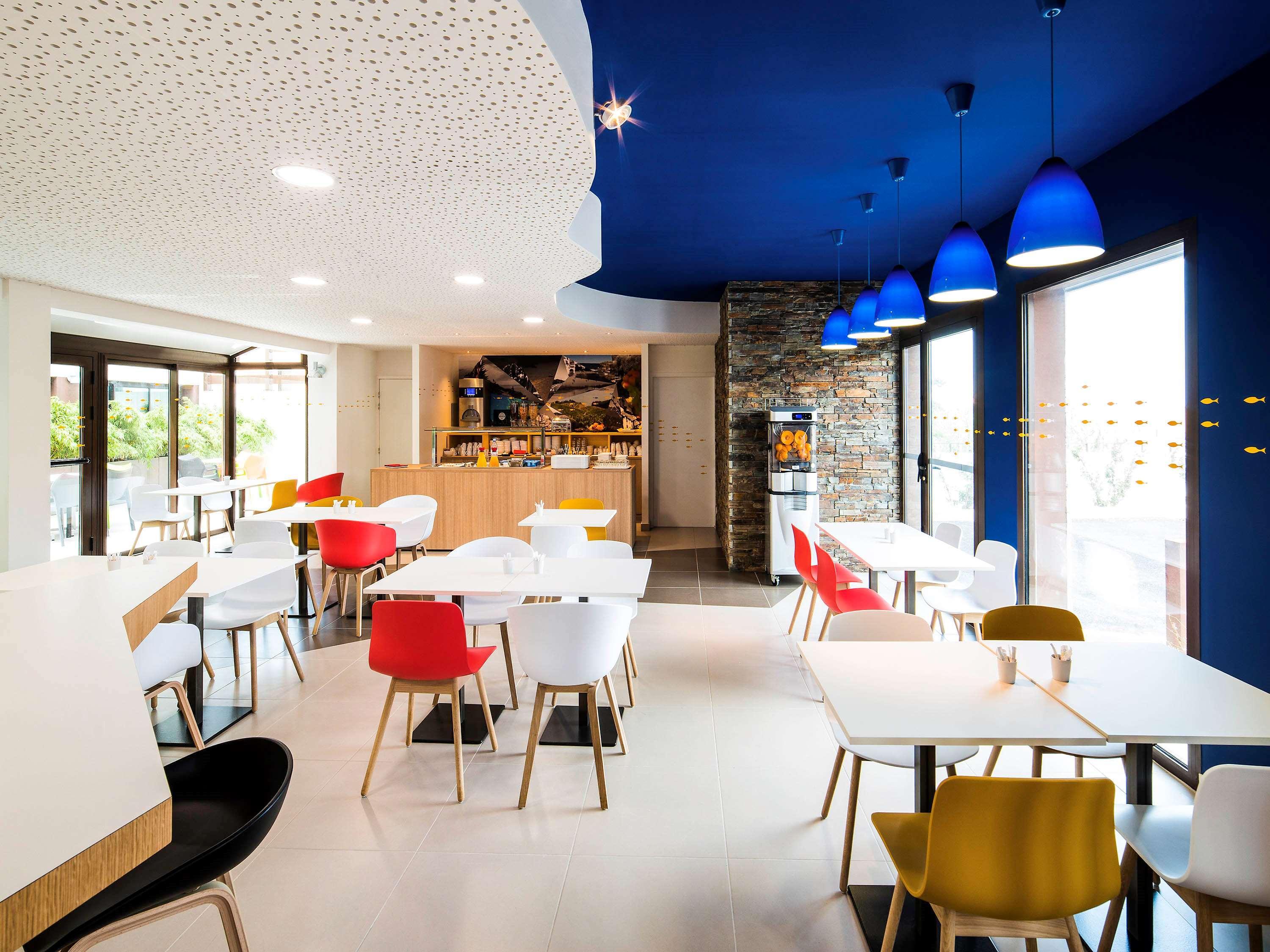 Ibis Styles Collioure Port Vendres Hotel Exterior photo